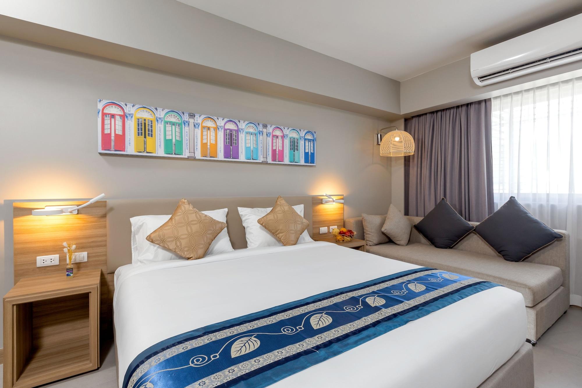Journeyhub Phuket Patong Hotel Bagian luar foto